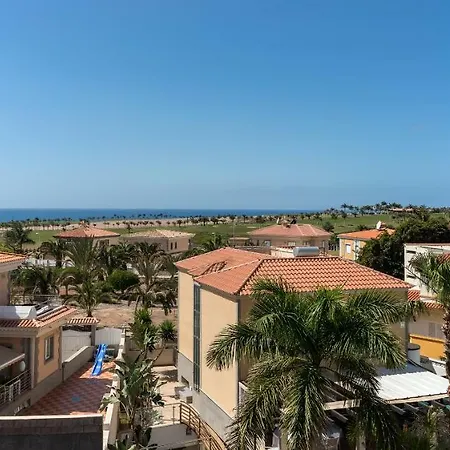 Villa, Private Heated Pool And Jacuzzi . Willa Maspalomas (Gran Canaria)