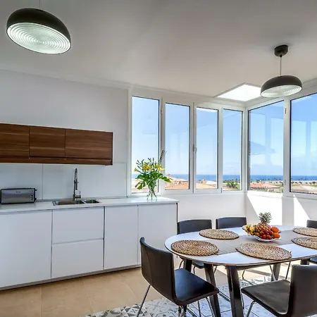 Villa, Private Heated Pool And Jacuzzi . Willa Maspalomas (Gran Canaria)