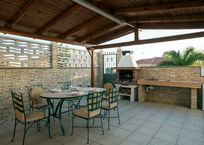 Villa, Private Heated Pool And Jacuzzi . *