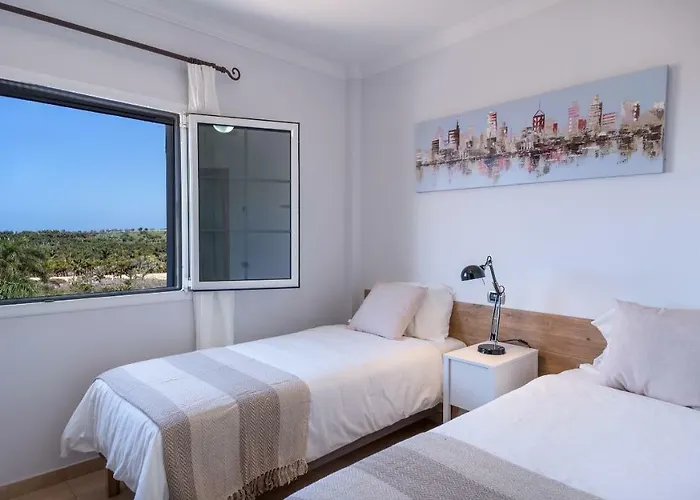 Βίλα Villa, Private Heated Pool And Jacuzzi .