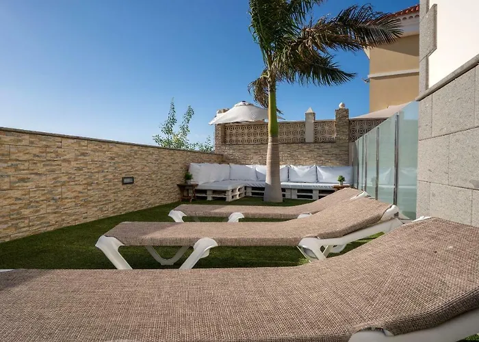 Villa, Private Heated Pool And Jacuzzi . Вилла *